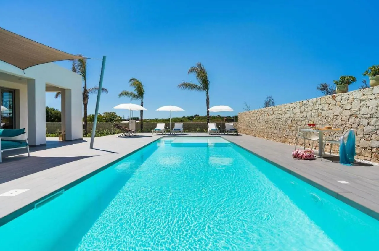 Villa Nica Reitani